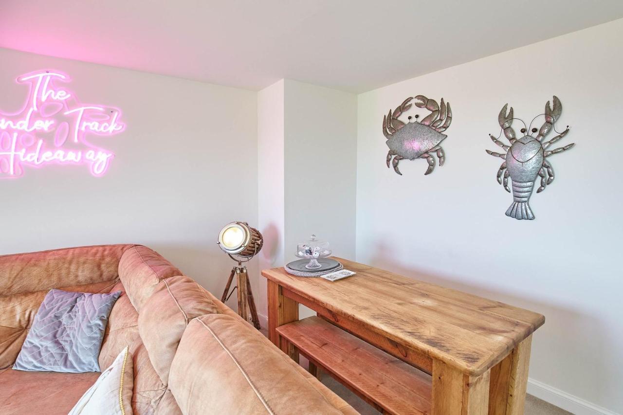 Host & Stay - The Cinder Track Hideaway Whitby Zewnętrze zdjęcie